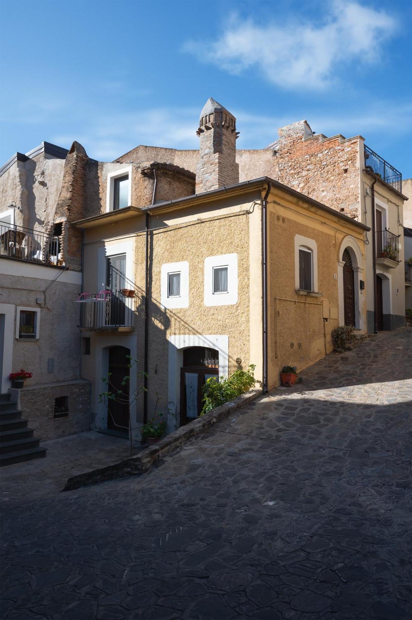 Bed and Breakfast Il Belvedere à Civita Extérieur photo