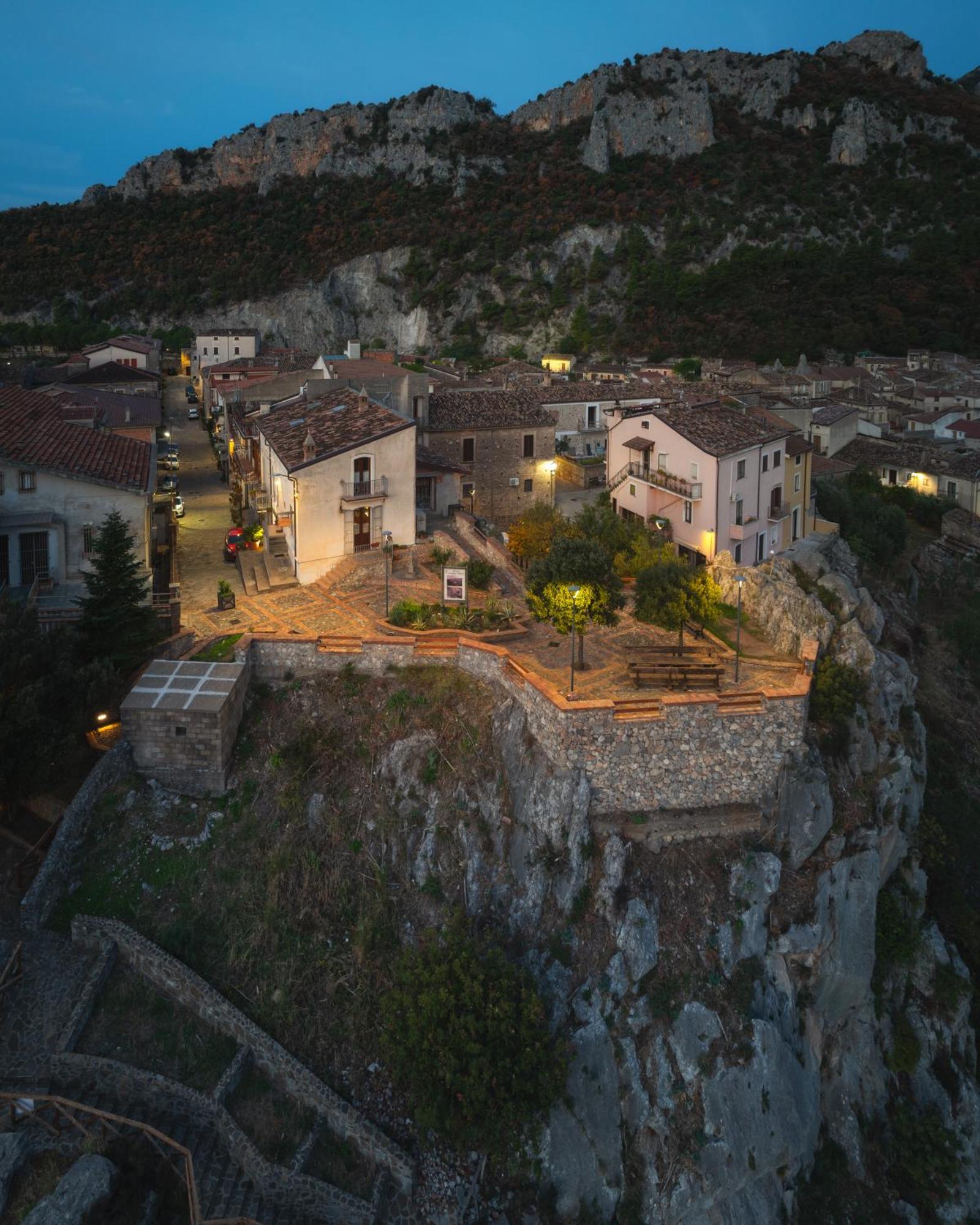 Bed and Breakfast Il Belvedere à Civita Extérieur photo